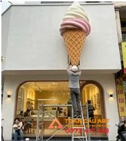 mô hình xốp 3d cái kem lăp đặt cửa hàng