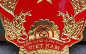 quốc huy việt nam