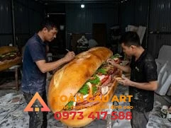 sơn vẽ màu cho mô hình bánh mỳ bằng xốp