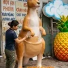 sơn màu mô hình xốp Chuột túi cẩn thận